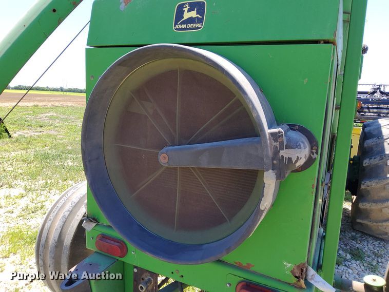 image for item DR0921 1991 John Deere 5830  forage harvester