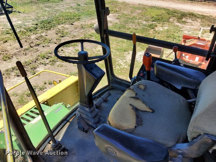 image for item DR0921 1991 John Deere 5830  forage harvester