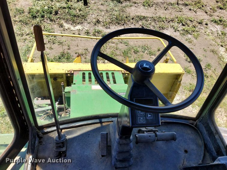 image for item DR0921 1991 John Deere 5830  forage harvester