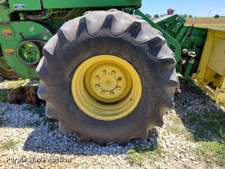 image for item DR0921 1991 John Deere 5830  forage harvester