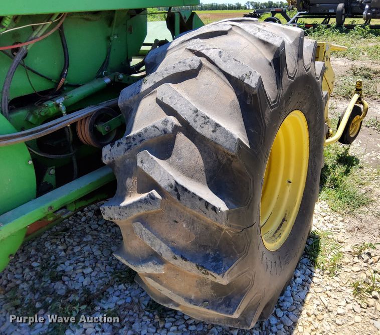 image for item DR0921 1991 John Deere 5830  forage harvester