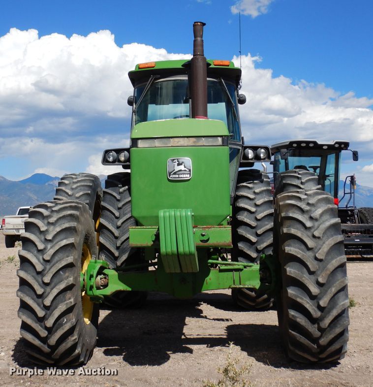 image for item DR1255 1985 John Deere 4850  MFWD tractor