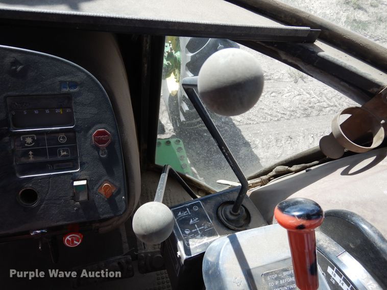 image for item DR1255 1985 John Deere 4850  MFWD tractor