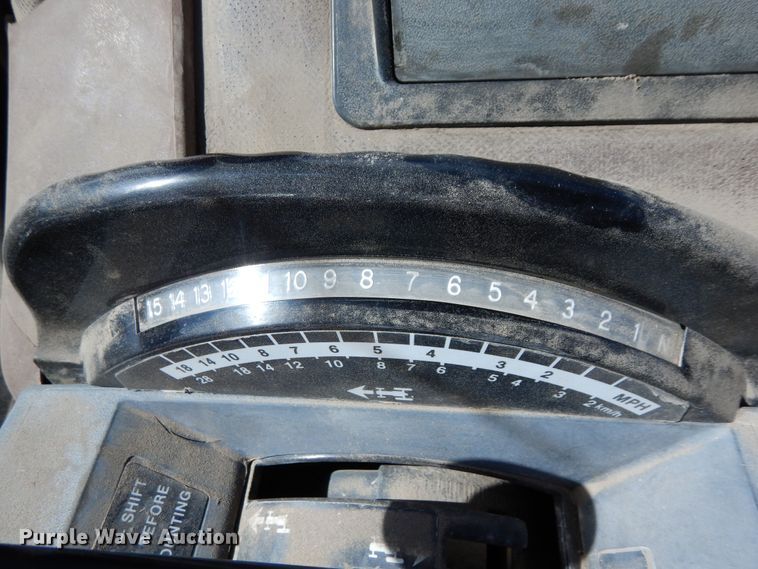 image for item DR1255 1985 John Deere 4850  MFWD tractor