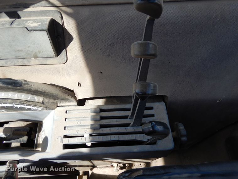 image for item DR1255 1985 John Deere 4850  MFWD tractor