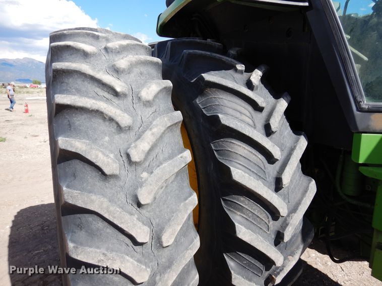 image for item DR1255 1985 John Deere 4850  MFWD tractor