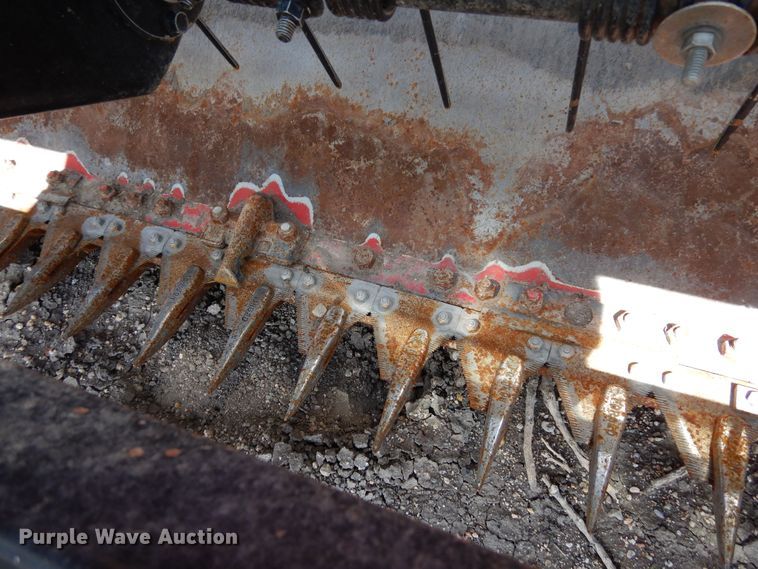 image for item DR1256 2016 Massey Ferguson WR9840  windrower