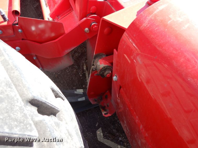 image for item DR1256 2016 Massey Ferguson WR9840  windrower