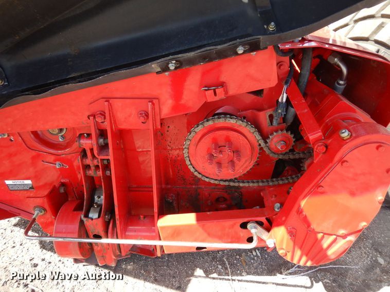 image for item DR1256 2016 Massey Ferguson WR9840  windrower