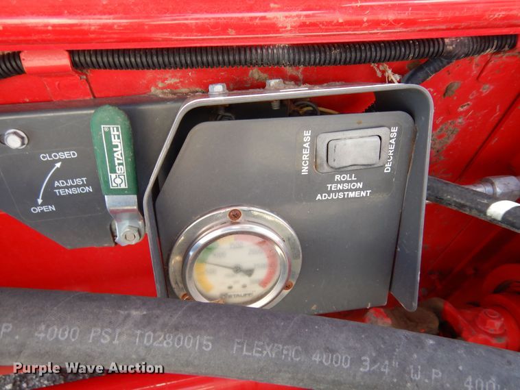 image for item DR1256 2016 Massey Ferguson WR9840  windrower