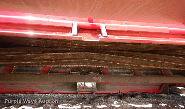 image for item DR1256 2016 Massey Ferguson WR9840  windrower