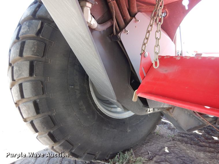 image for item DR1256 2016 Massey Ferguson WR9840  windrower