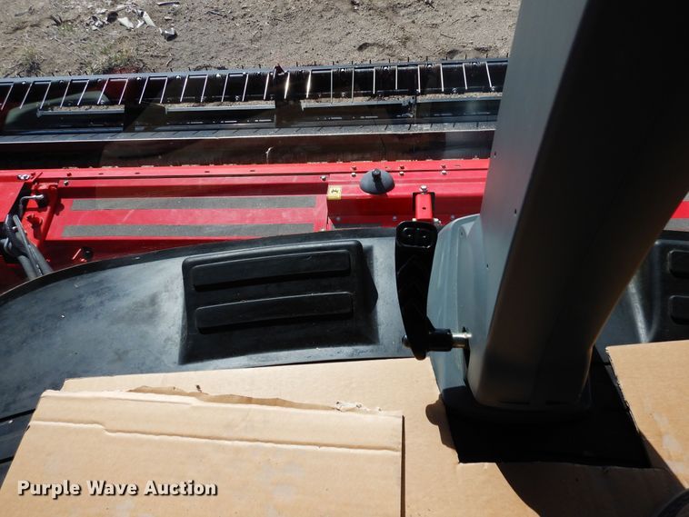 image for item DR1256 2016 Massey Ferguson WR9840  windrower