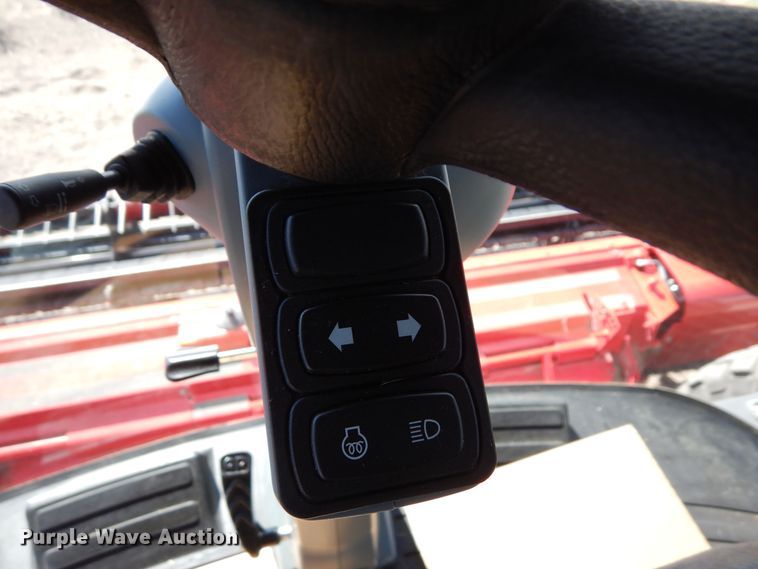 image for item DR1256 2016 Massey Ferguson WR9840  windrower