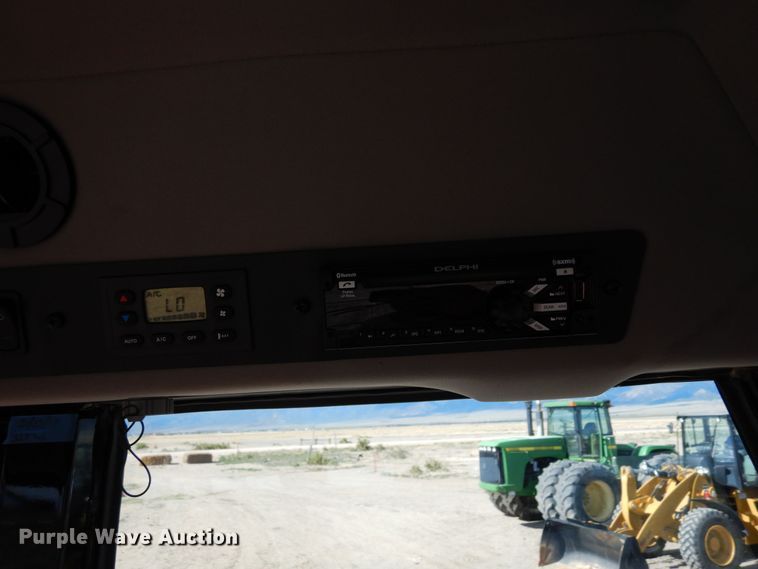 image for item DR1256 2016 Massey Ferguson WR9840  windrower