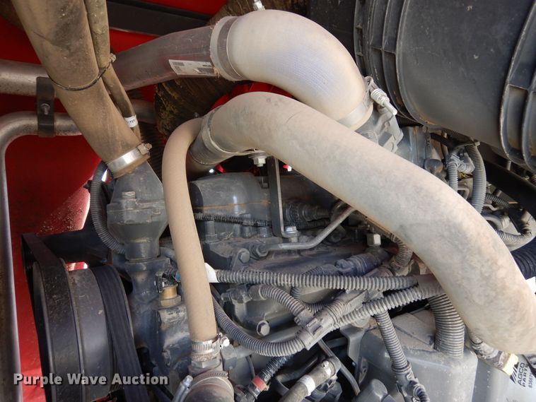 image for item DR1256 2016 Massey Ferguson WR9840  windrower