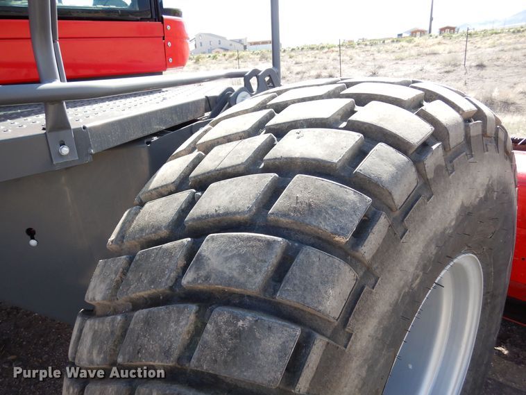 image for item DR1256 2016 Massey Ferguson WR9840  windrower