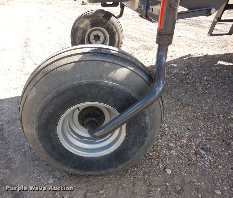 image for item DR1256 2016 Massey Ferguson WR9840  windrower