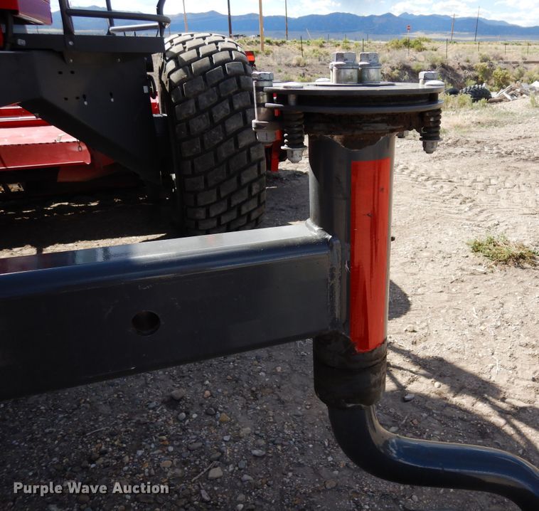 image for item DR1256 2016 Massey Ferguson WR9840  windrower