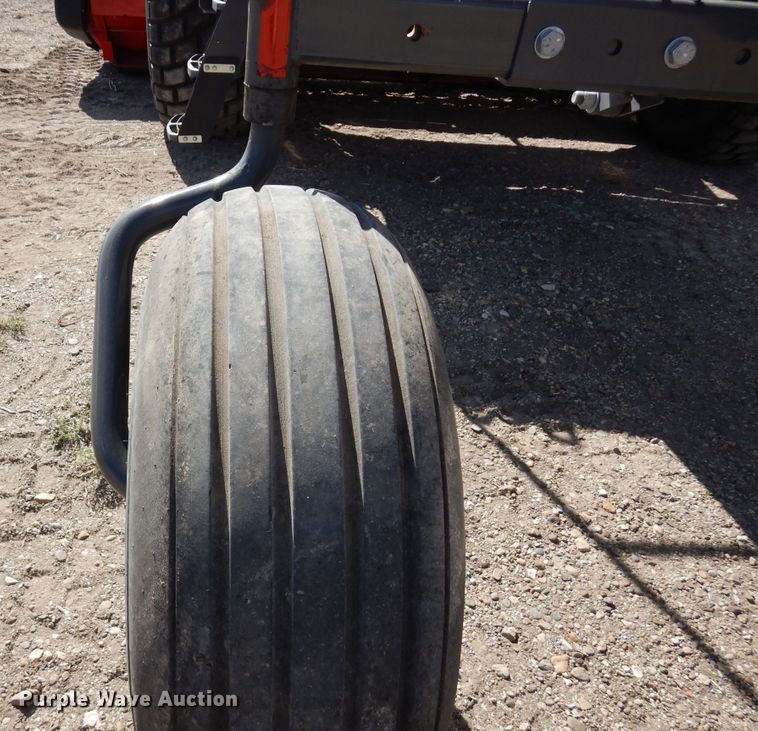 image for item DR1256 2016 Massey Ferguson WR9840  windrower