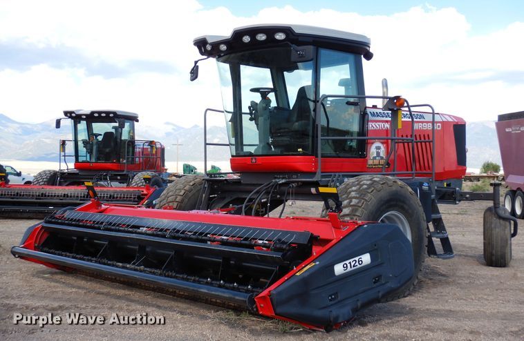image for item DR1257 2016 Massey Ferguson WR9840  windrower