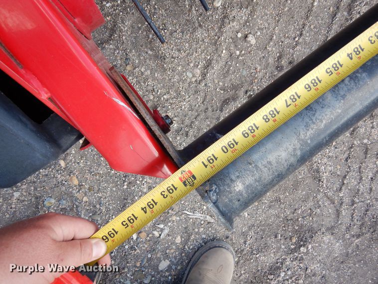 image for item DR1257 2016 Massey Ferguson WR9840  windrower