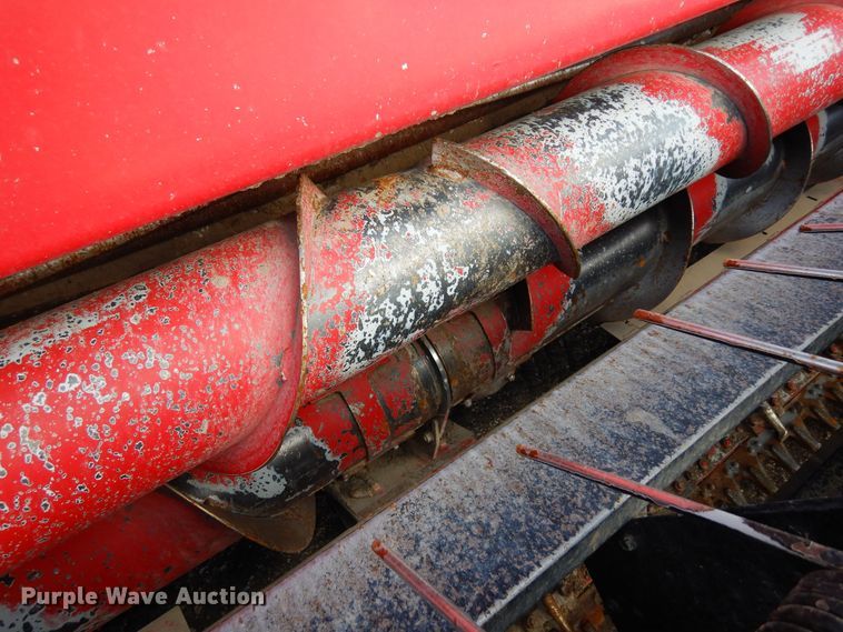 image for item DR1257 2016 Massey Ferguson WR9840  windrower