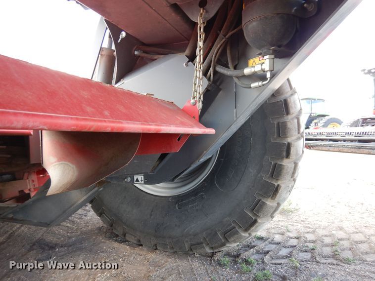 image for item DR1257 2016 Massey Ferguson WR9840  windrower