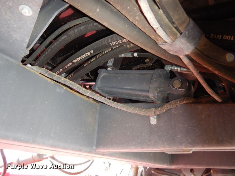 image for item DR1257 2016 Massey Ferguson WR9840  windrower