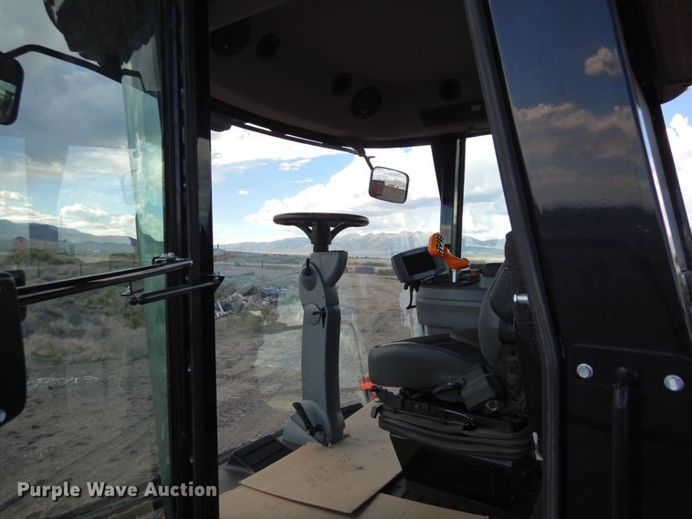 image for item DR1257 2016 Massey Ferguson WR9840  windrower