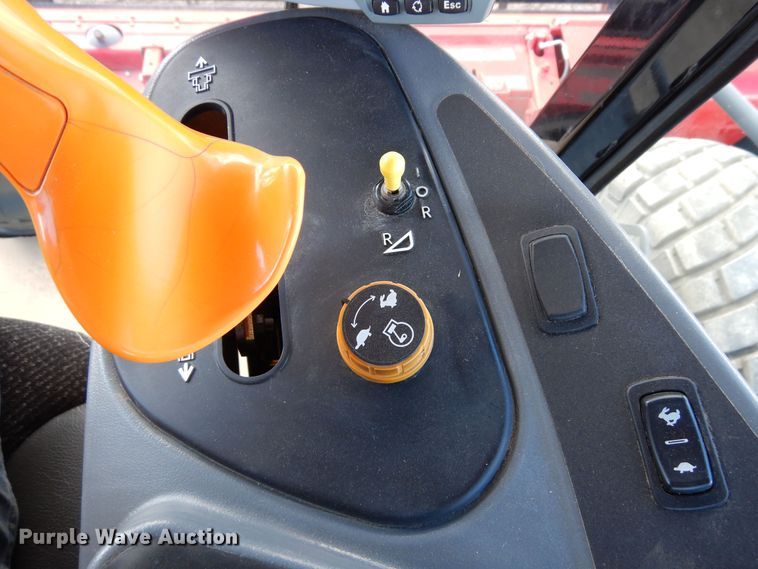 image for item DR1257 2016 Massey Ferguson WR9840  windrower