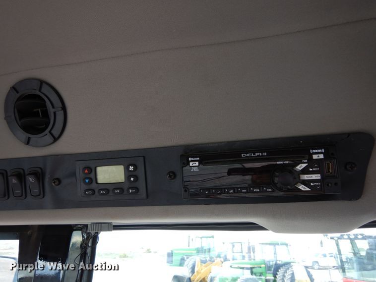 image for item DR1257 2016 Massey Ferguson WR9840  windrower