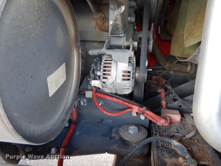 image for item DR1257 2016 Massey Ferguson WR9840  windrower