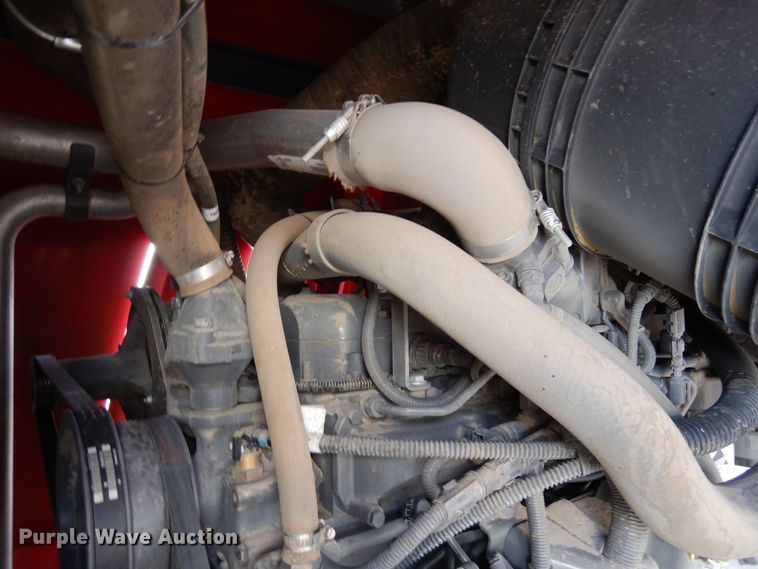 image for item DR1257 2016 Massey Ferguson WR9840  windrower