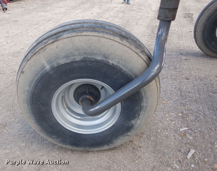 image for item DR1257 2016 Massey Ferguson WR9840  windrower