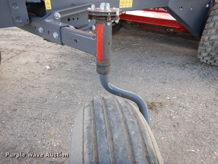 image for item DR1257 2016 Massey Ferguson WR9840  windrower