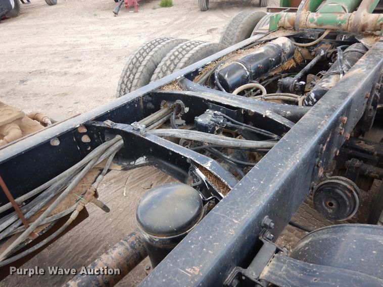 image for item DR1260 White GMC  bale stacker