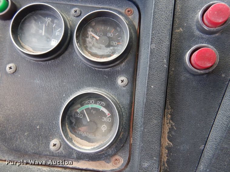 image for item DR1260 White GMC  bale stacker