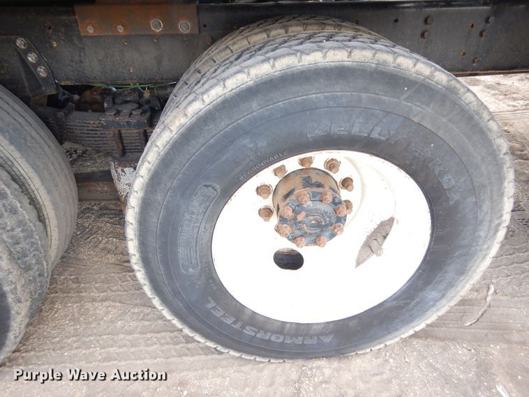 image for item DR1260 White GMC  bale stacker