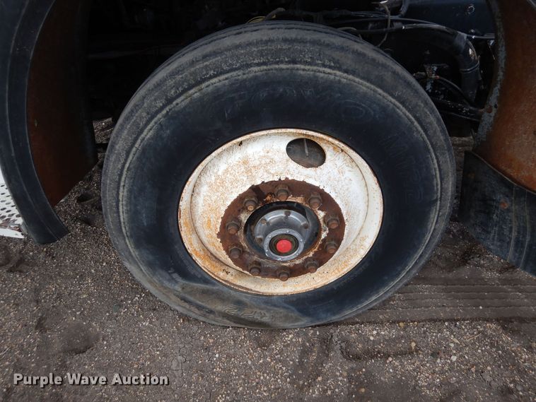 image for item DR1260 White GMC  bale stacker