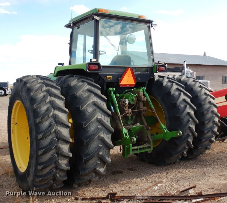 image for item DR1265 1994 John Deere 4960  MFWD tractor