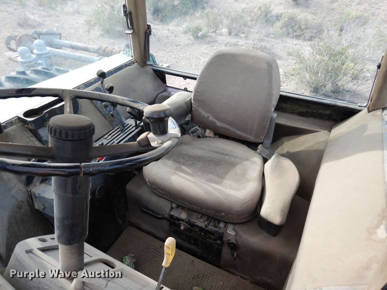 image for item DR1265 1994 John Deere 4960  MFWD tractor