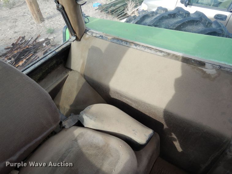 image for item DR1265 1994 John Deere 4960  MFWD tractor