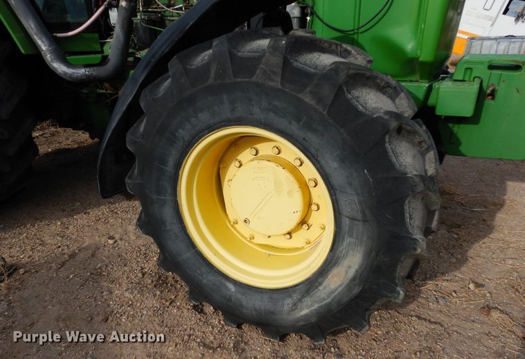 image for item DR1265 1994 John Deere 4960  MFWD tractor