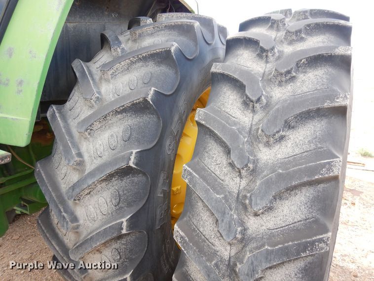 image for item DR1265 1994 John Deere 4960  MFWD tractor