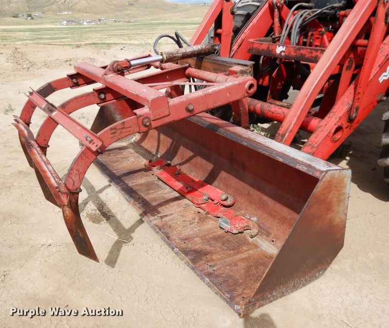 image for item DR1272 1985 Versatile 256 bi-directional tractor