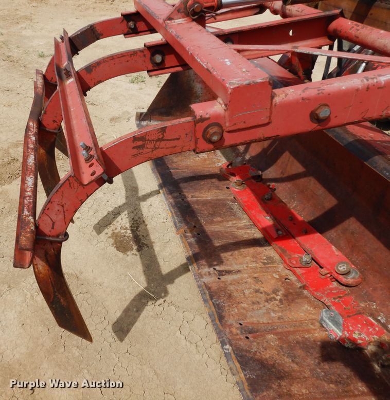 image for item DR1272 1985 Versatile 256 bi-directional tractor