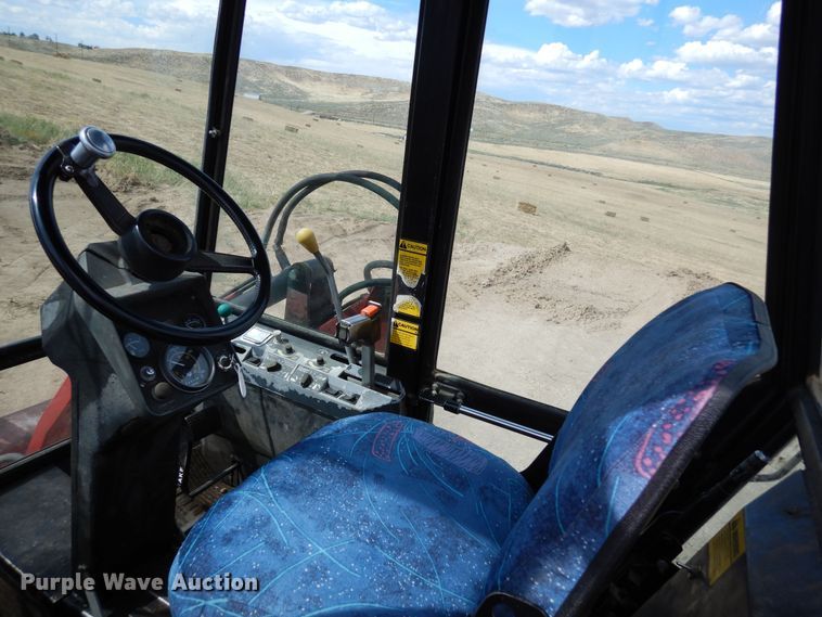 image for item DR1272 1985 Versatile 256 bi-directional tractor