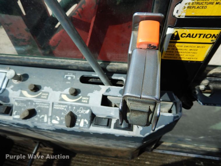 image for item DR1272 1985 Versatile 256 bi-directional tractor