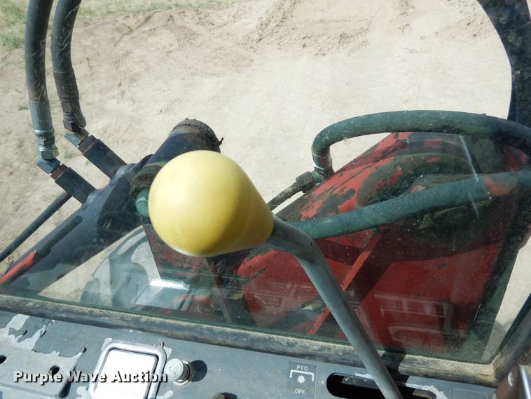 image for item DR1272 1985 Versatile 256 bi-directional tractor